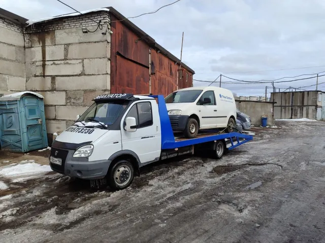 Volkswagen Caddy на платформе эвакуатора